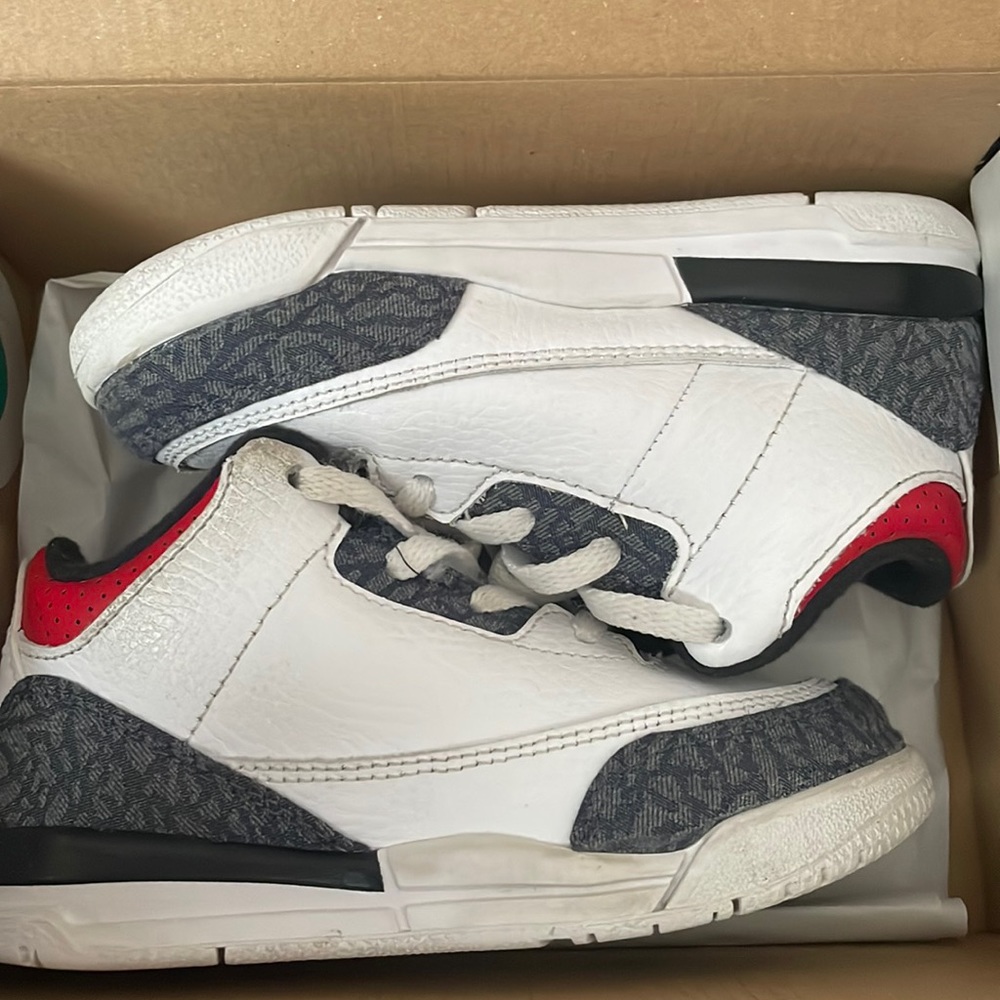 retro 3 size 9c kids